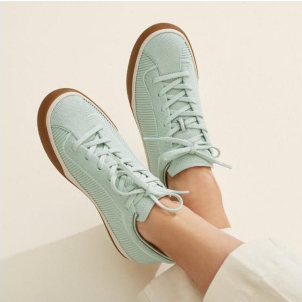 Rothy’s The Lace Up Sneaker in Spearmint (Mint Green) - Size 11